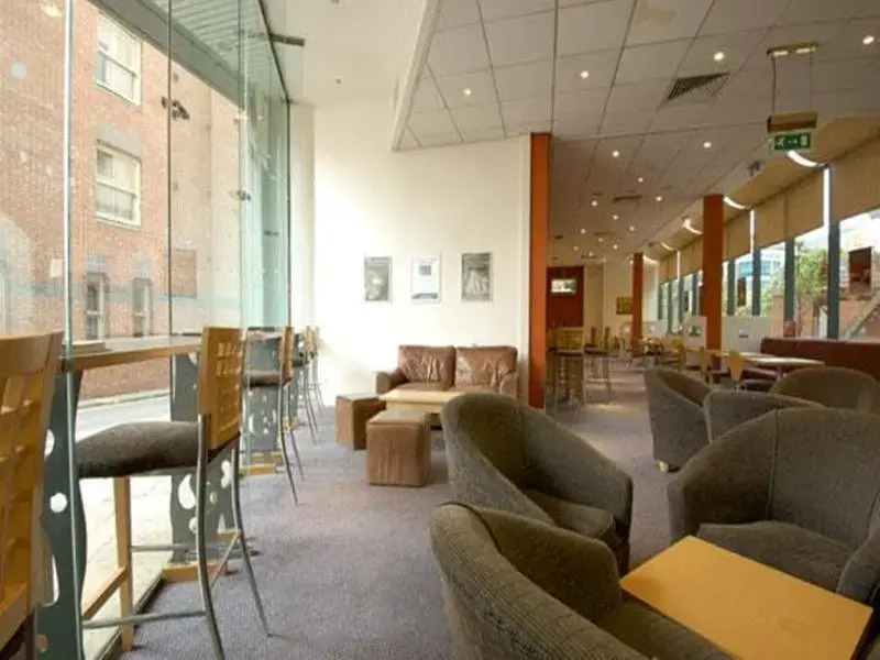 Travelodge Leeds Central
