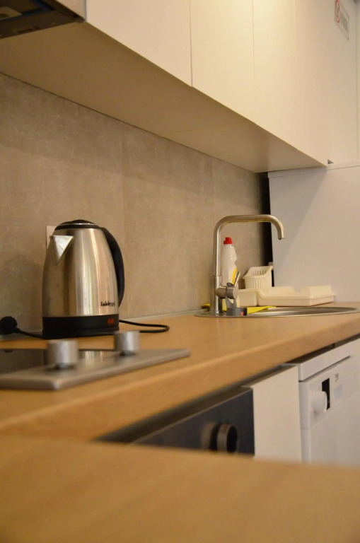 Modern apartment nearby downtown & Vardar river