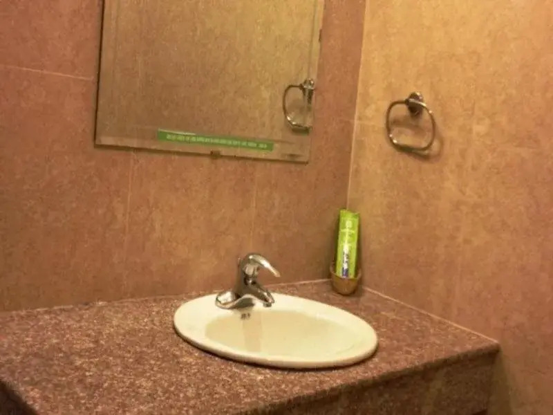 Khanh Nhi 1 Hotel