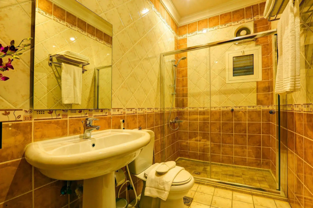 Al Balad Inn Corniche