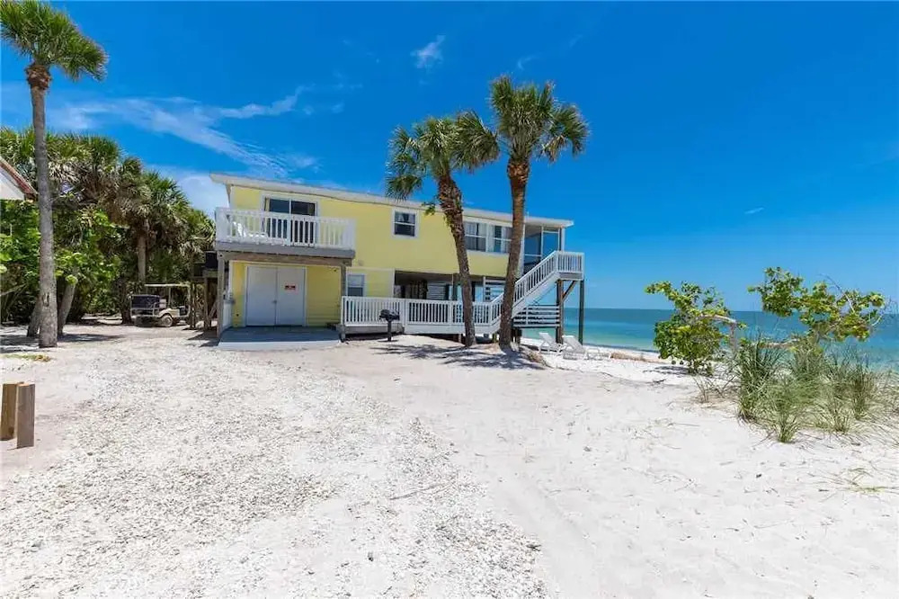 437 - LongLook Beachhouse