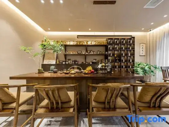 Yazhi Suye Hotel