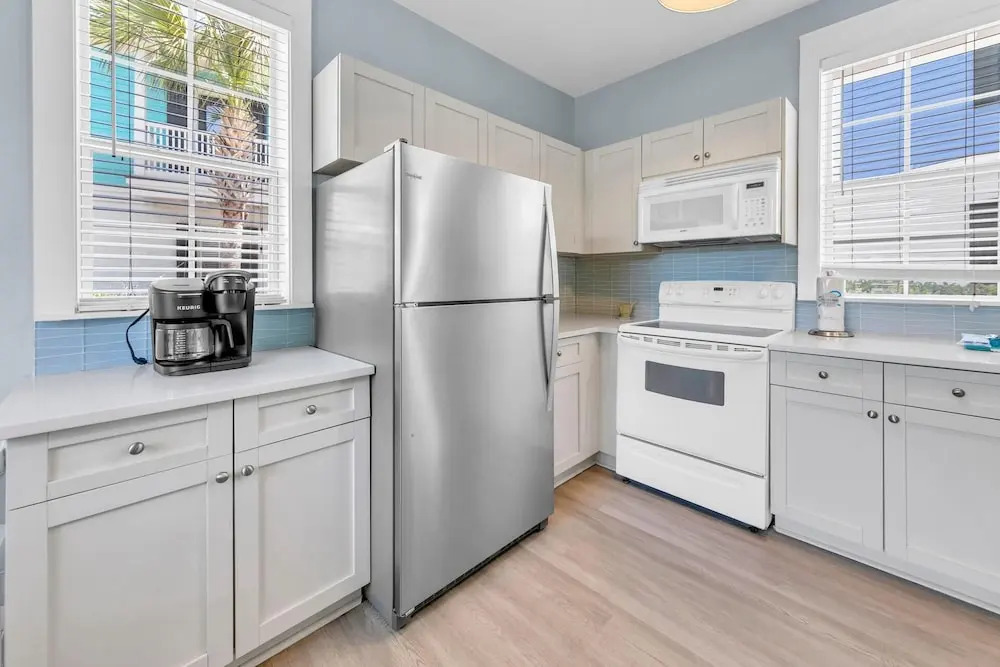 Crystal Village, Unit 20A