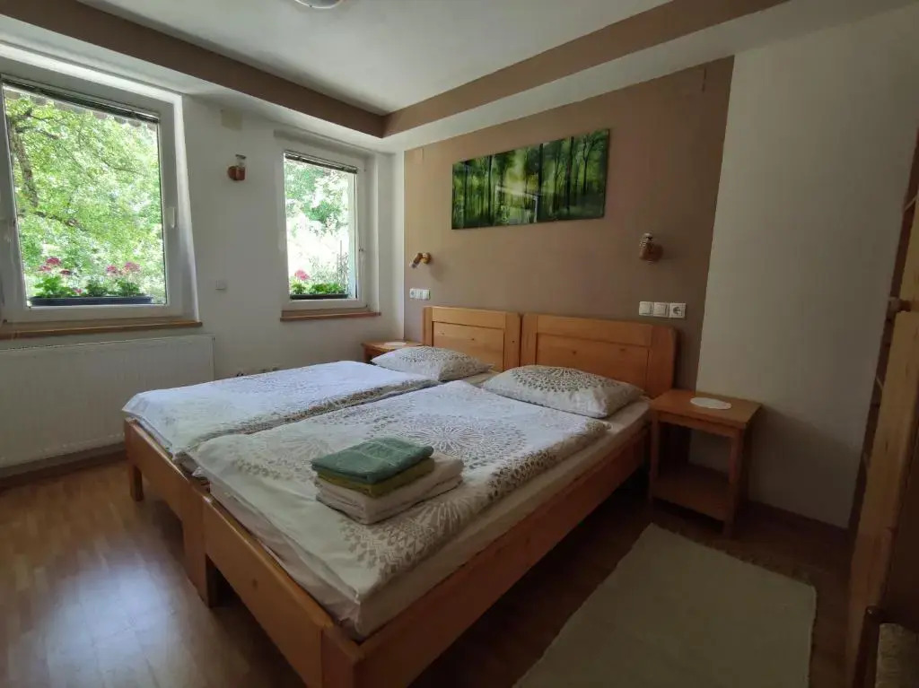 Lake House Sebanc