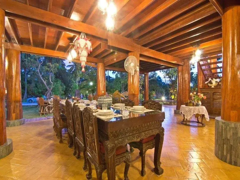 Bueng Bua Thong Resort