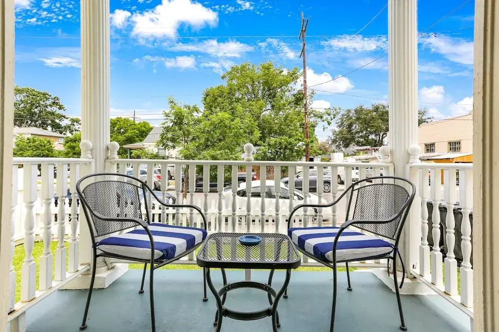 Uptown Spacious 4BD w Historic Charm