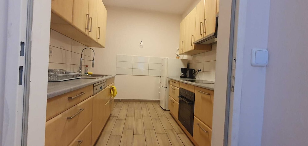 Group Stay 3 Apts Near Enkplatz