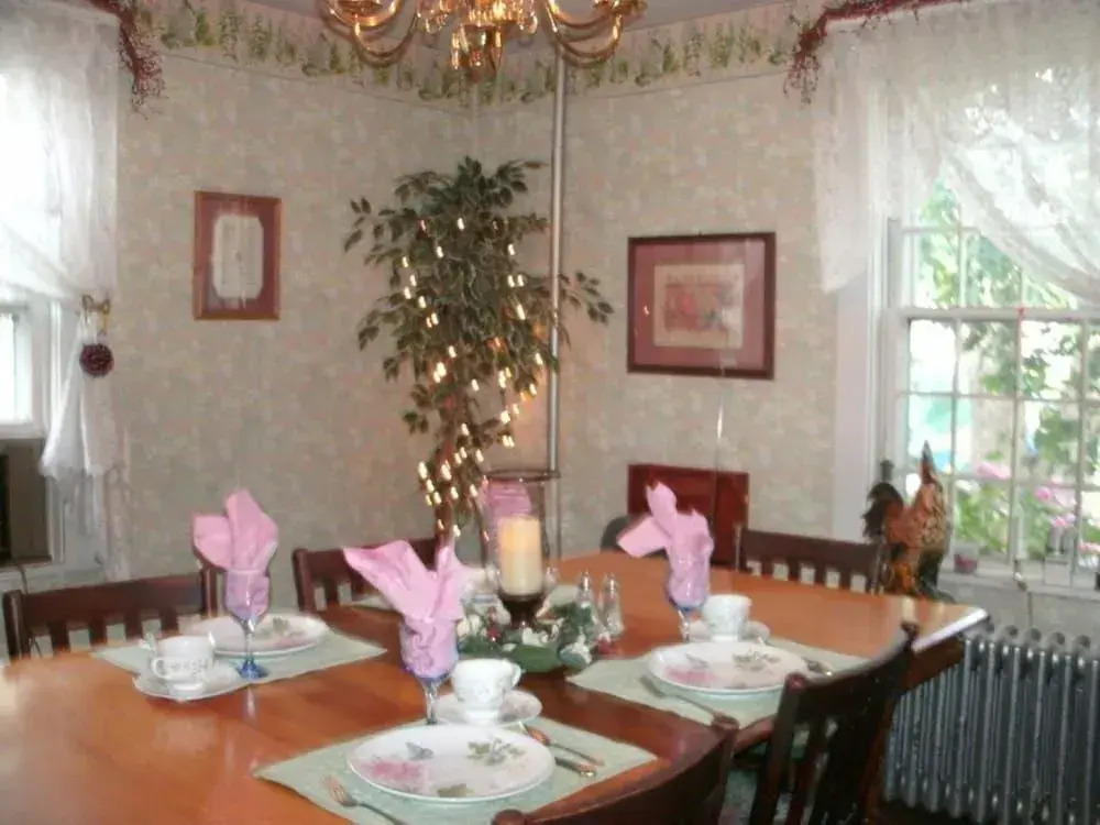 Nichols Guest House B & B