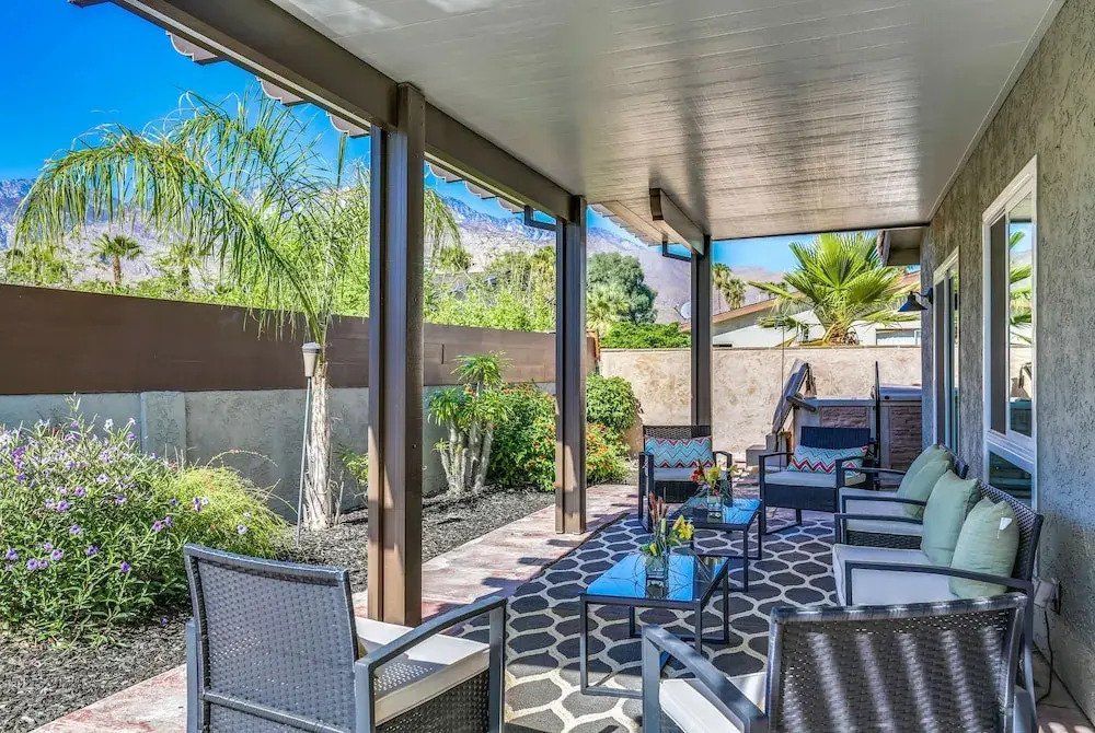 819 Palm Springs - 3 Br Home