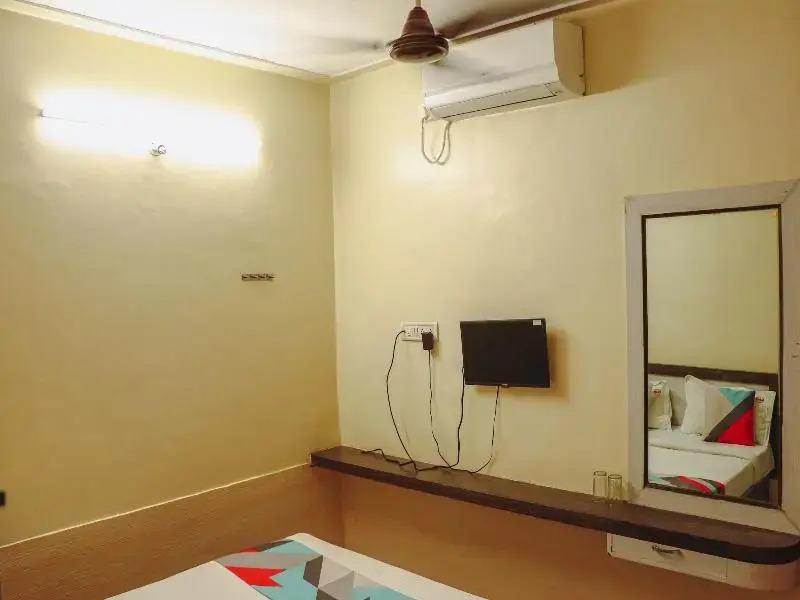 Hotel Mukesh residency