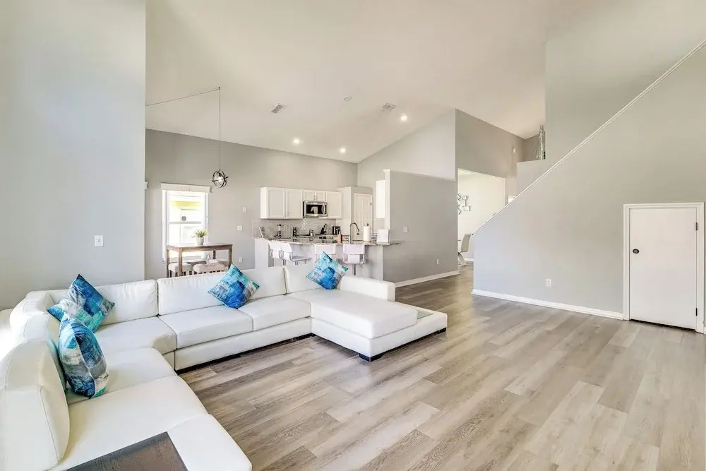 8 Mi to Disney! Family-friendly Davenport Home