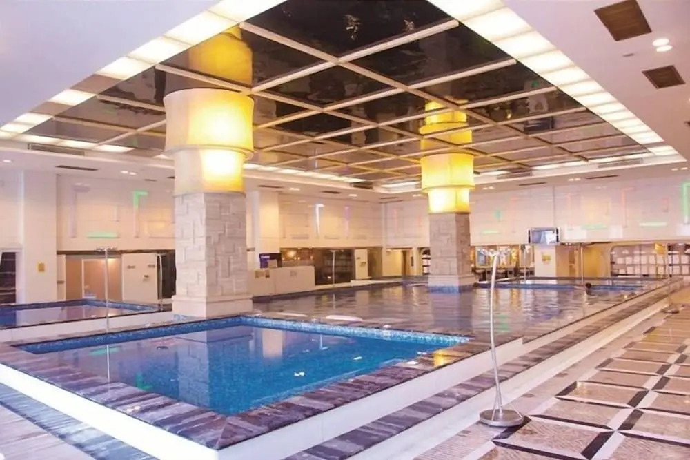 Dongguan Silver Holiday Hotel