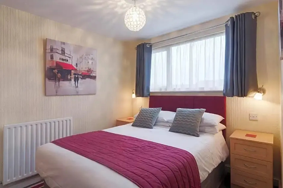 Stoneleigh Hotel