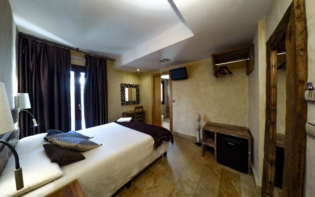Room Tarifa