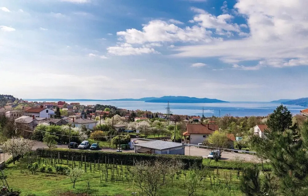 Pet Friendly Home In Spincici