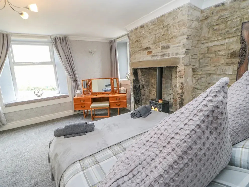 1 Braeside