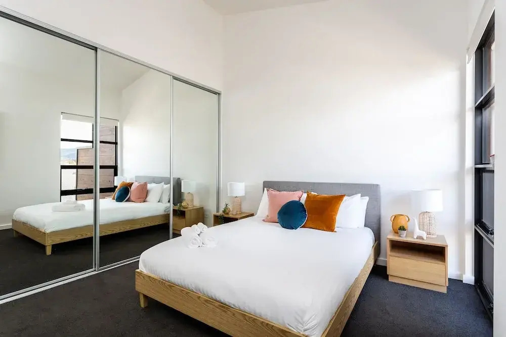 Little Grenfell Apartments by Urban Rest