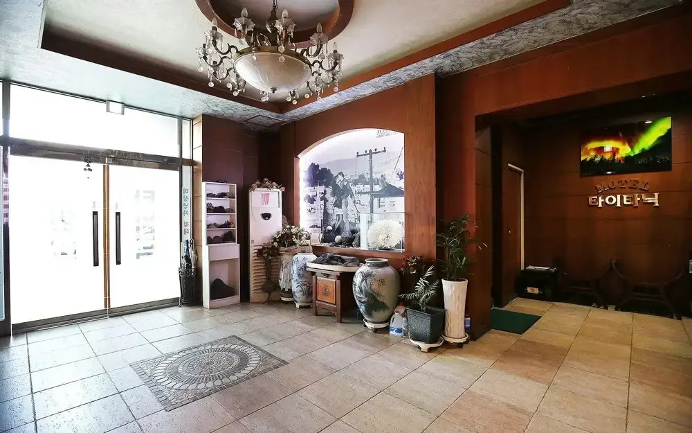 Nonsan Titanic Motel