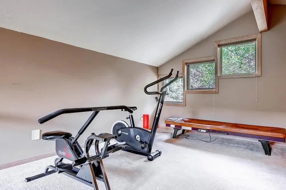 Thistle Home - 6BR Home + Private Hot Tub #3165 - LLH 61721