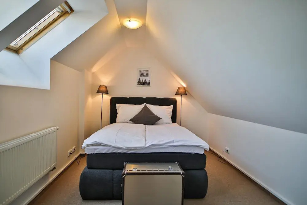 Wenceslas Square Duplex by easyBNB