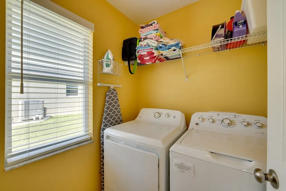 Mickey's Holiday Hideaway - 4 BR Pool Home - BRM 1665