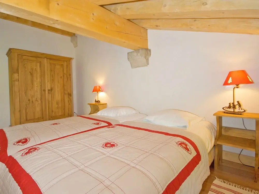 Charming Cottage Located in a Small Traditional Mountain Village