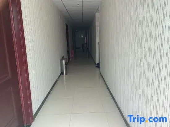 Zhengding Xincheng Hotel