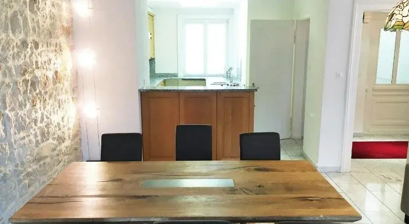 Ariba Aparthotel