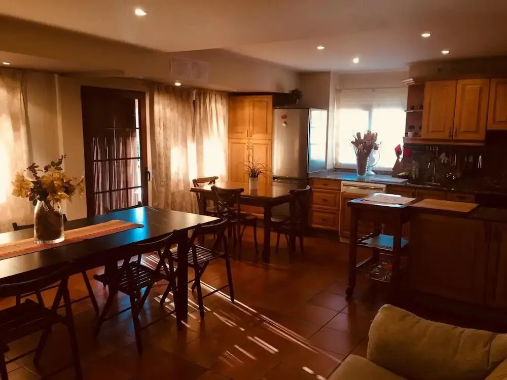 House With 6 Bedrooms in Molinaseca, With Wonderful Mountain View and Wifi