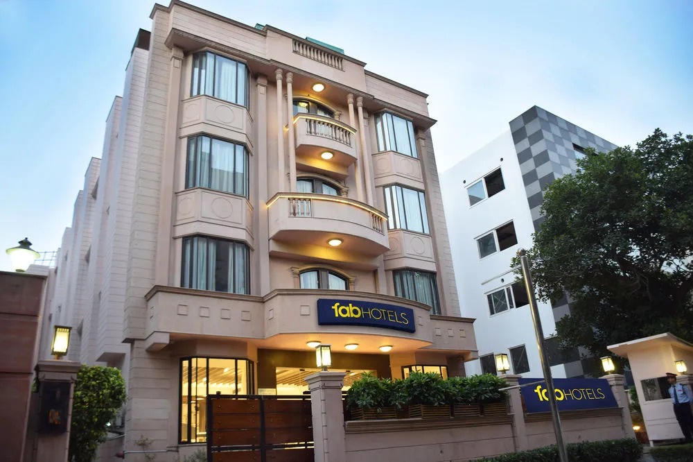 Check Inn Hotel