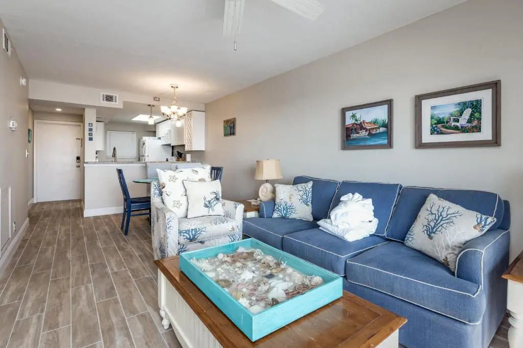 Castle Beach 105, Gulf Front, 2 Bedrooms, , Elevator, Sleeps 6, Heated Pool