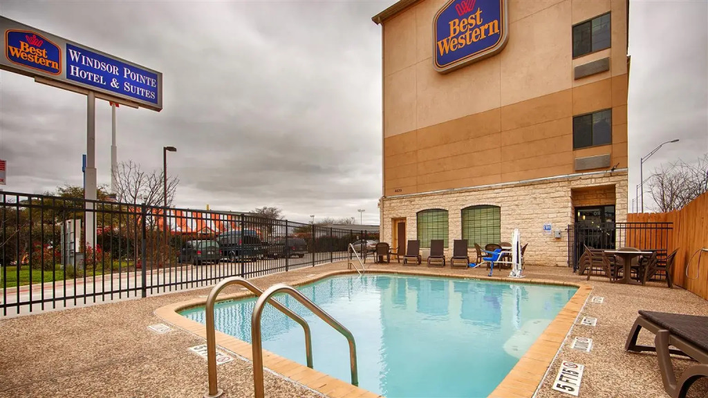 Best Western Windsor Pointe Hotel & Suites-Frost Bank Center