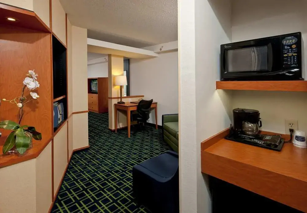 Fairfield Inn & Suites Brunswick Freeport
