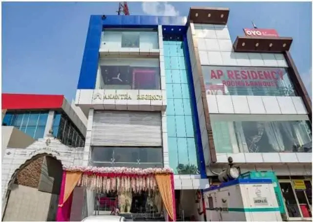 Oyo Flagship 700564 Grand Inn Residency