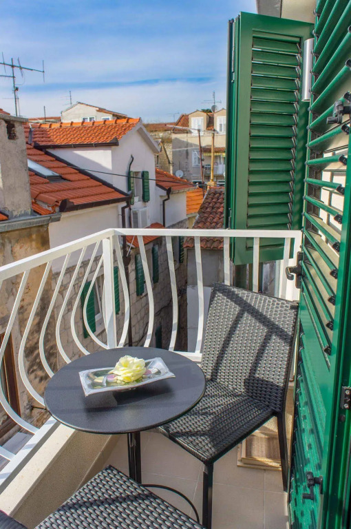 Split Allure Apartments