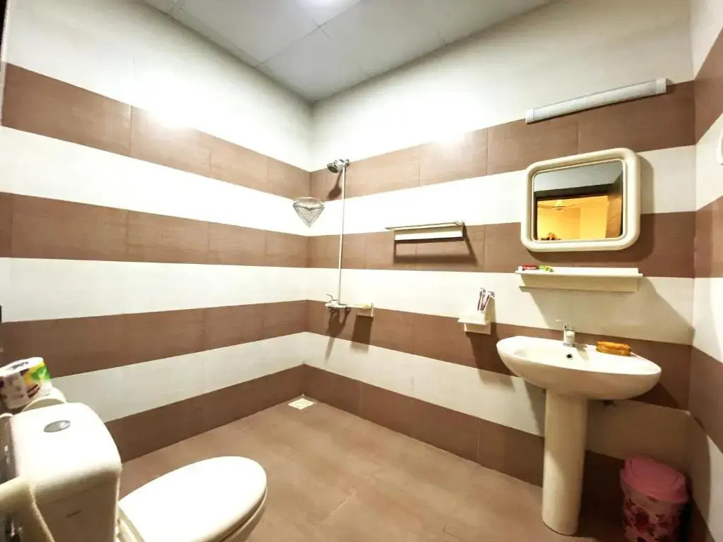 Majestic 2 Bedroom CONDO 1 Minute from GIGA Mall