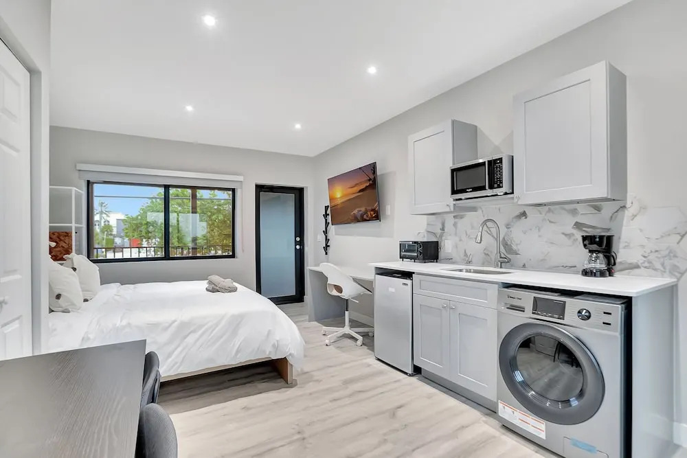 2922 Banyan Units