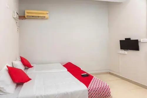Hotel O ECR Stays Near Nemmeli Beach Formerly GVS Homes