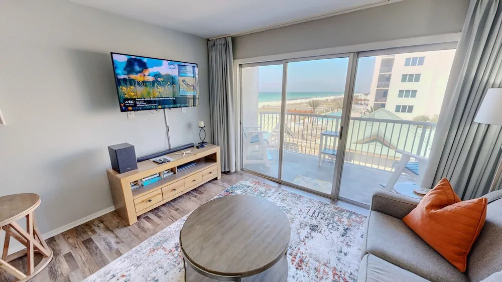 Islander Beach Resort 405 Condo