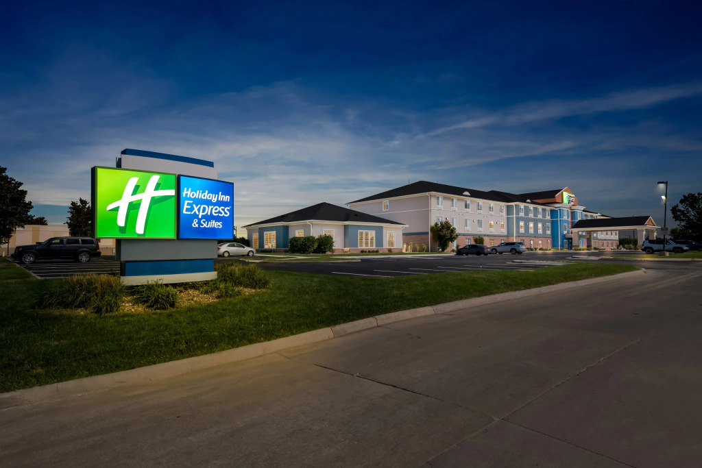 Holiday Inn Express Hotel & Suites Council Bluffs - Convention Center Area by IHG