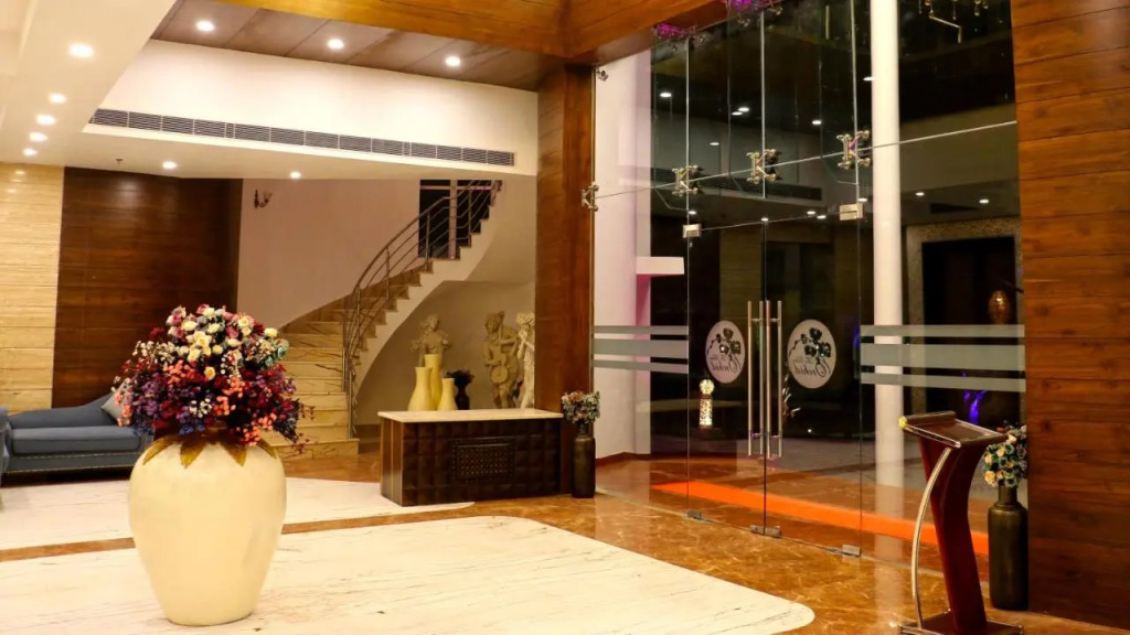 Tiaraa Hotels & Resorts
