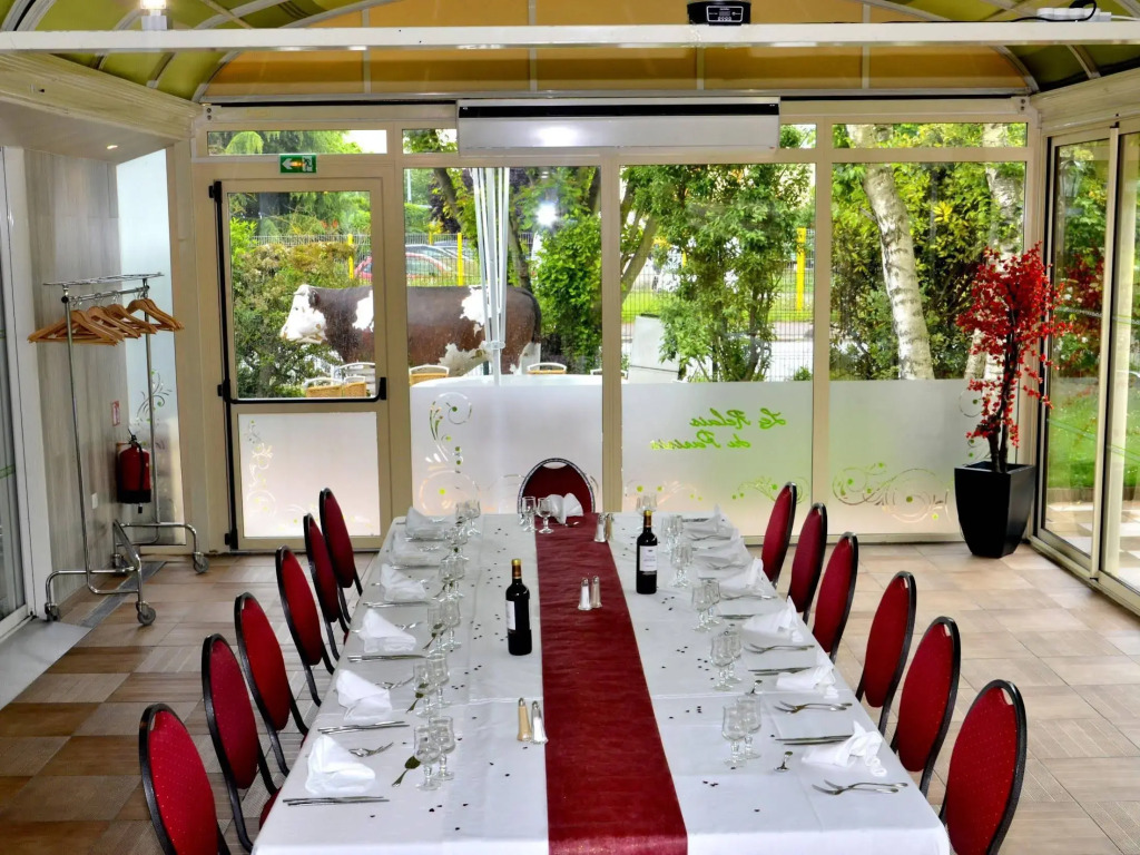 Logis Hôtel - Le Relais du Parisis