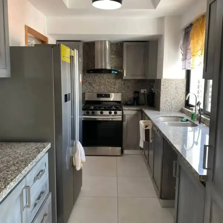 "luxurious and Elegant Apartment in Bella Vista"