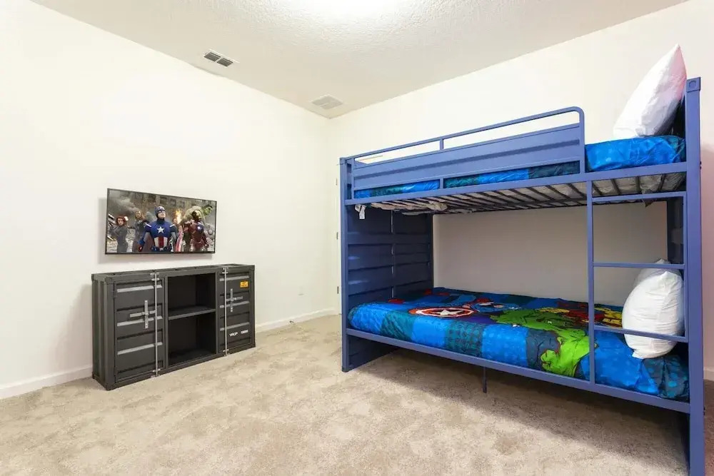 Amazing Large Home Near Parks