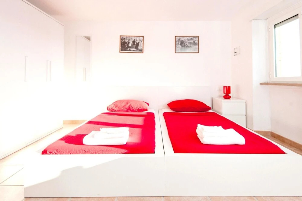 House With 2 Bedrooms in Roma, With Wonderful City View, Furnished Ter