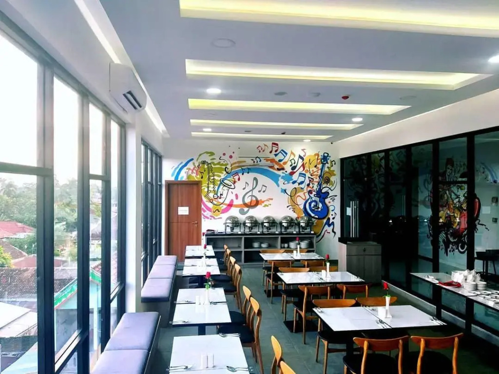 Front One Hotel Tulungagung