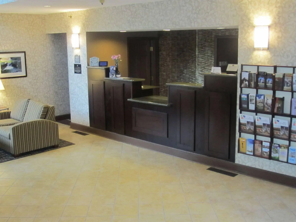Best Western Plus The Inn & Suites at the Falls