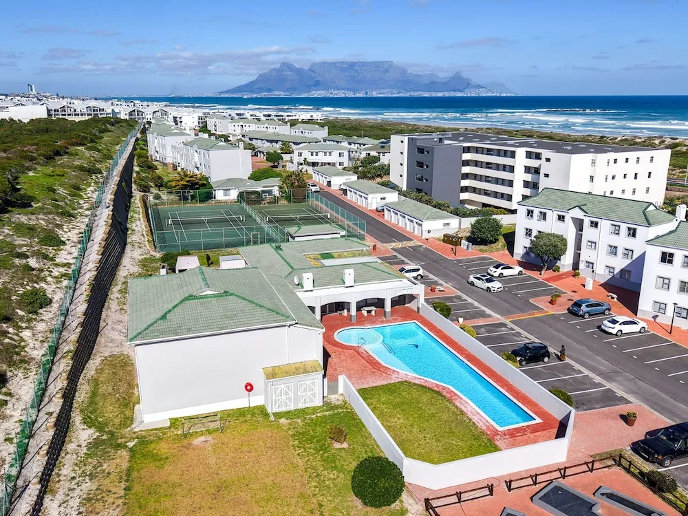 Big Bay Beach Club 98