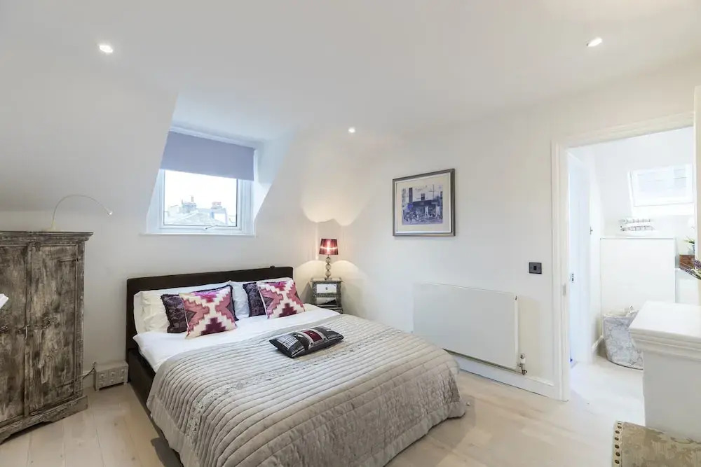 Dazzling 2br Flat Near by East Putney Station