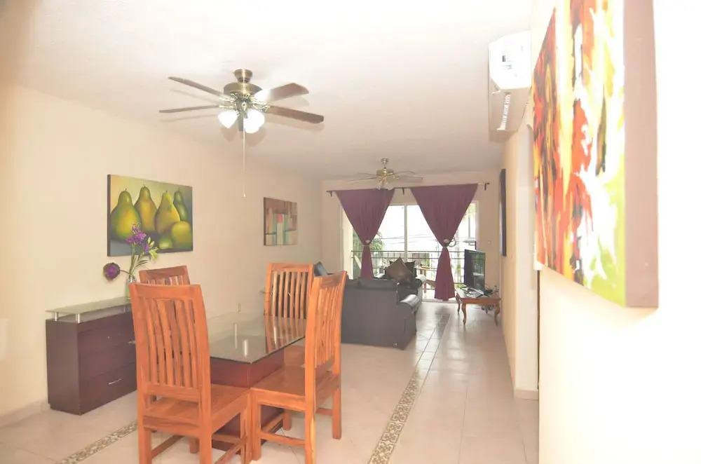 Ground level Apartment w Balcony RDS